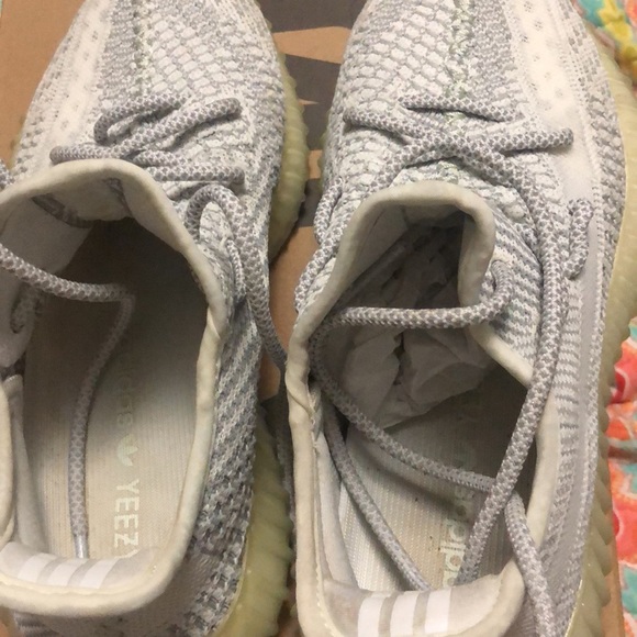 Gray & White Yeezy size 6.5